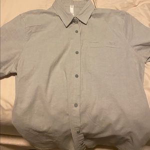 Men’s Large lulu lemon short sleeve button down